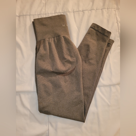 NVGTN Contour Seamless Leggings - Picture 10 of 10